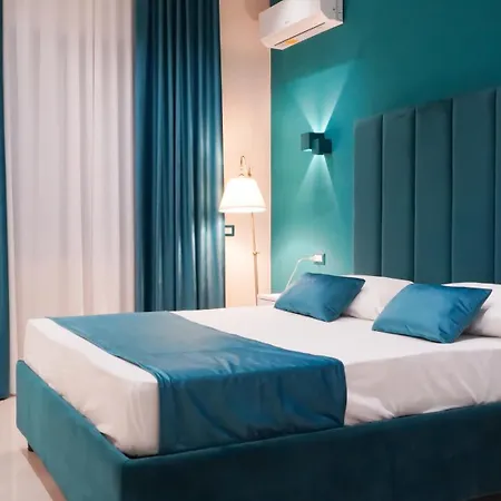 Couette-café Dominaples 4*